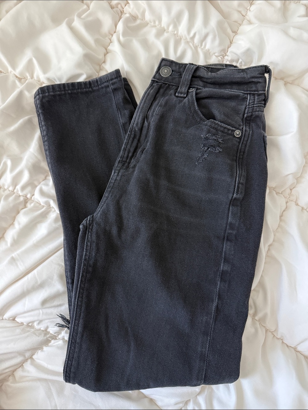 High-Rise Black Mom Jeans